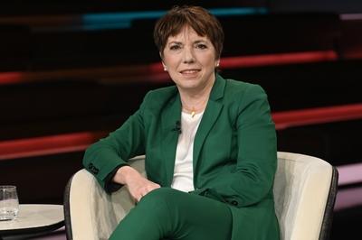 Margot K??mann (Theologin) 12/20 her Margot K??mann am 15. Dezember 2020 in Markus Lanz , ZDF TV Fernsehen Talkshow Talk-stock-foto