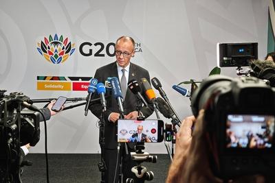 Johannesburg, S?dafrika, 22.11.2025: Expo-Centre: G20-Gipfel: Bundeskanzler Friedrich Merz (CDU) bei einem Pressestateme-stock-foto