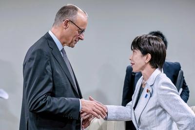 Johannesburg, S?dafrika, 22.11.2025: Expo-Centre: G20-Gipfel: Bundeskanzler Friedrich Merz (CDU) und Sanae Takaichi, Pre-stock-foto