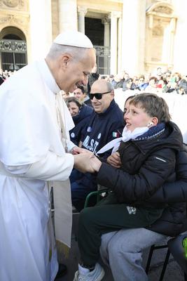ITALY - REL -  POPE  LEO XIV DURING THE AUDIENCE OF JUBILEE OF CHOIRS AND CHORAL SOCIETY AT ST PETER'S SQUARE IN THE VATICAN   - 2025/11/22-stock-foto