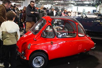 The public turnout was large at the Milano Autoclassica.-stock-foto