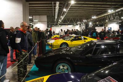 The public turnout was large at the Milano Autoclassica.-stock-foto
