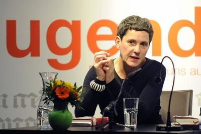 Bildnummer: 58657705  Datum: 01.11.2012  Copyright: imago/VIADATAErfurt, 16. Herbstlese 2012 , Buchhandlung Hugendubel Erfurt Felicitas Hoppe - Hoppe (S. Fischer Verlag) Felicitas Hoppe ( 22. Dezember 1960 in Hameln) ist eine deutsche Schriftstellerin. Sie ist Tr?gerin des Georg - B?chner - Preises 2012. Felicitas Hoppe - Hoppe - Herbstlese Erfurt People Kultur Literatur Herbstlese Lesung Pressetermin Pr?sentation Buchpr?sentation Portr?t xdp x0x 2012 quer premiumd Erfurt Deutschland Landeshauptstadt Europa Th?ringen Herbstlese Buchlesung 16. Lesung Lesungen Festival Lesefestival Autoren Schriftsteller  58657705 Date 01 11 2012 Copyright Imago  Erfurt 16 Autumn harvest 2012 Bookshop Hugendubel Erfurt Felicitas Hoppe Hoppe S Fischer Verlag Felicitas Hoppe 22 December 1960 in Hameln is a German Writer Them is Winner the Georg B?chner Price 2012 Felicitas Hoppe Hoppe Autumn harvest Erfurt Celebrities Culture Literature Autumn harvest Reading Press call Presentation Book presentation Portrait XDP x0x 2012 horizontal premiumd Erfurt Germany State capital Europe Thuringia Autumn harvest Book reading 16 Reading Readings Festival  Authors Writer-stock-foto