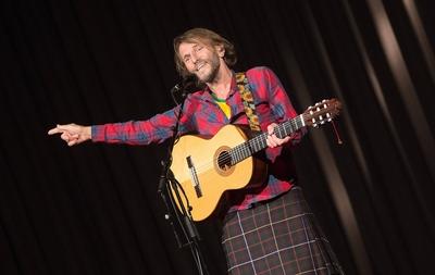 Konzert Hans S?llner in der ?sterfeldhalle Esslingen-Berkheim. Konzert Hans S?llner in der ?sterfeldhalle Esslingen-Ber-stock-foto
