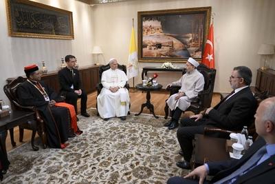 ITALY - REL -  POLE LEO XIV IN TURKEY VISITS THE PRESIDENCY OF RELIGIOUS AFFAIRS FOR A PRIVATE MEETING  2025/11/27-stock-foto