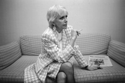 Hildegard Knef Winter 1990 Berlin Hildegard Knef in an Interview with the Wochenpost Hildegard Kne-stock-foto