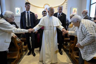 TURKEY -  POPE LEO XIV VISITS TO THE NURSING HOME OF THE LITTLE SISTERS OF THE POOR IN INSTANBUL - 2025/11/28-stock-foto