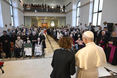 TURKEY -  POPE LEO XIV VISITS TO THE NURSING HOME OF THE LITTLE SISTERS OF THE POOR IN INSTANBUL - 2025/11/28-stock-foto