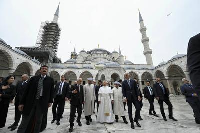 ITALY - POPE LEO XIV VISITS THE SULTAN AHMED MOSQUE ( BLUE MOSQUE )  IN INSTANBUL  - 2025/11/29-stock-foto