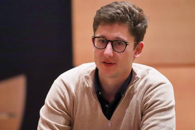 Halle (Saale), Sachsen-Anhalt, Deutschland, 24.11.2024: H?ndel-Halle: Juso-Bundeskongress 2024: Philipp T?rmer *** Halle-stock-foto