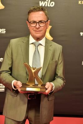 ABBdortmund: Ralf Rangnick Preistraeger Fussball Trainer Osterreich Maenner zu Gast auf dem roten Teppich bei der Kinderlachen Gala 2025 in der Westfalenhalleam 29.11.2025 in Dortmund NRW Deutschland *** ABBdortmund Ralf Rangnick Award Winner Football Coach Austria Men on the red carpet at the Kinderlachen Gala 2025 in the Westfalenhalleon 29 11 2025 in Dortmund NRW Germany-stock-foto