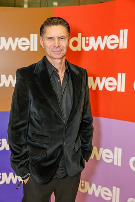 D?WELL Public Opening Event - Ex-Fussball Nationalspieler und heutiger Trainer Thomas Brdaric kam mit seiner Frau Anjte-stock-foto