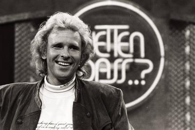 Berlin - 02.04.88 / Die 46. Ausgabe von Wetten, dass...? - Auf dem Bild ist der Moderator (Radiomoderator) Thomas Gottsc-stock-foto