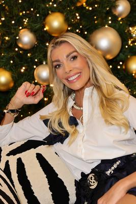 D?WELL Public Opening Event - Model Annika Gassner in Strandfein by Uta Raasch D?sseldorf D?WELL NRW Deutschland *** D?W-stock-foto