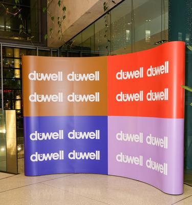 D?WELL Public Opening Event - Das Logo des Center D?sseldorf D?WELL NRW Deutschland *** D?WELL Public Opening Event The-stock-foto