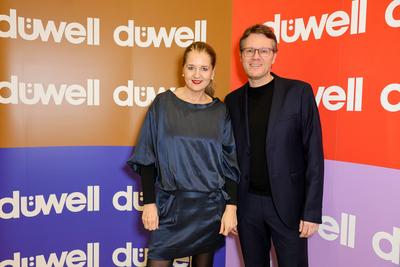 D?WELL Public Opening Event - Center Managerin Dr. Sylvia Nielius, V?lkel Real Estate mit Marl Elsenheimer vom D?WELL Ce-stock-foto