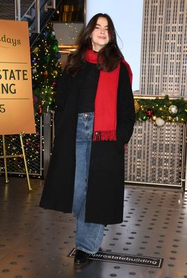 Stella Cole Visits The Empire State Building-stock-foto