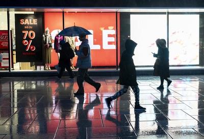 Sale, Schlussverkauf im Galeria Kaufhaus an der Hauptwache, an der Gro?e Eschenheimer Stra?e und Fu?g?ngerzone Zeil, Fra-stock-foto