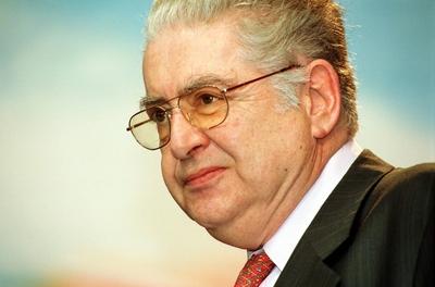 1/ Portrait: Moritz De Hadeln, Festspielleiter, Leiter der Berlinale, Berliner Filmfestspiele, Filmfest, Chef, Film, Ki-stock-foto