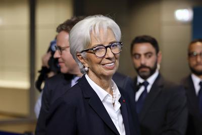 EZB-Pr?sidentin Christine Lagarde bei der Pressekonferenz der Europ?ischen Zentralbank in der EZB in Frankfurt. Angesich-stock-foto