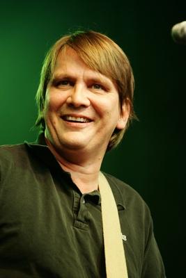 S?nger Sven Regener (GER/Element of Crime) w?hrend eines Konzerts in der Kulturarena in Jena-stock-foto