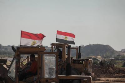 Egyptian Committee Begins Setting Up Large Humanitarian Camp in Netzarim Corridor, Central Gaza.-stock-foto