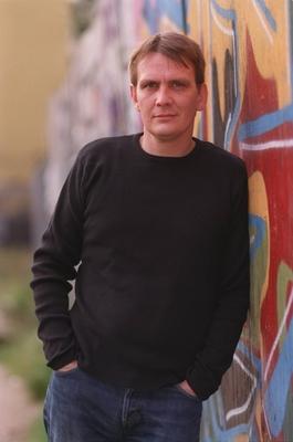 Sven Regener (S?nger, Element of Crime ) 10/01 her Mann Gesang Musik Pop Rock Band Gruppe dunkelhaarig kurzhaarig leger-stock-foto