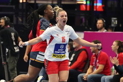 GER, Dortmund, 27th Wommen?s World Championship  2025, Hauptrunde / Main Round, Gruppe II 1. Runde:  Spanien (ESP) vs. Serbien (SRB)-stock-foto