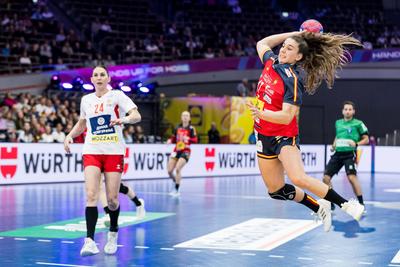 27th IHF Women’s World Handball Championship: Spain vs. Serbia, 02.12.2025-stock-foto