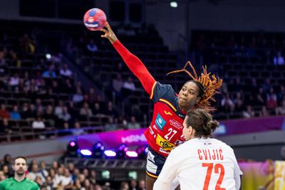 27th IHF Women’s World Handball Championship: Spain vs. Serbia, 02.12.2025-stock-foto