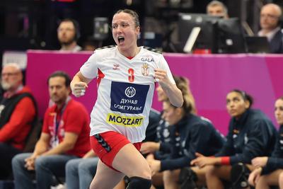 GER, Dortmund, 27th Wommen´s World Championship  2025, Hauptrunde / Main Round, Gruppe II 1. Runde:  Spanien (ESP) vs. Serbien (SRB)-stock-foto