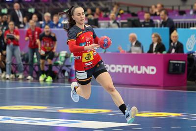 GER, Dortmund, 27th Wommen?s World Championship  2025, Hauptrunde / Main Round, Gruppe II 1. Runde:  Spanien (ESP) vs. Serbien (SRB)-stock-foto