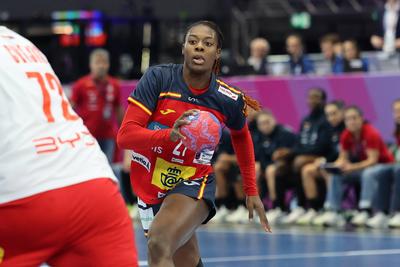 GER, Dortmund, 27th Wommen?s World Championship  2025, Hauptrunde / Main Round, Gruppe II 1. Runde:  Spanien (ESP) vs. Serbien (SRB)-stock-foto