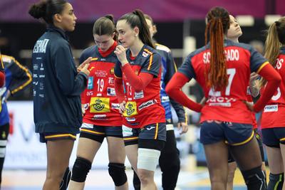 GER, Dortmund, 27th Wommen´s World Championship  2025, Hauptrunde / Main Round, Gruppe II 1. Runde:  Spanien (ESP) vs. Serbien (SRB)-stock-foto