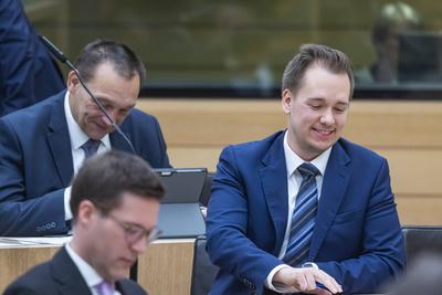Einmal kurz die Fresse halten - f?r diese Entgleisung im Landtag erhielt ein AfD-Abgeordnete einen Ordnungsruf. Daniel L-stock-foto