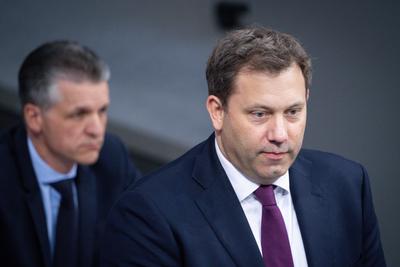 Deutscher Bundestag, 46. Plenarsitzung-stock-foto