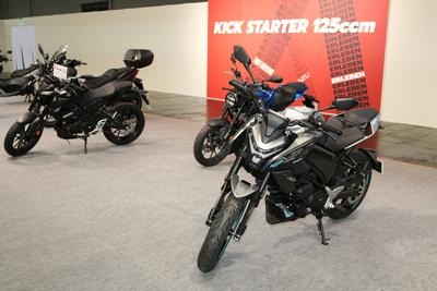 CF Moto NK125, 125CCM KICKSTARTER Sonderschau f?r Einsteiger, Intermot, 04.-07.12.2025, Motorrad-Messe, Koelnmesse, K?ln-stock-foto