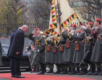 20251204 Offizieller Besuch des rum?nischen Premierministers-stock-foto