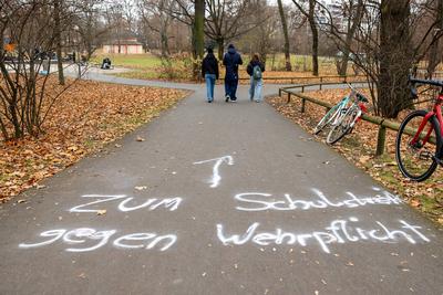 Schulstreik gegen Wehrdienst, N?rnberg, 05.12.2025-stock-foto