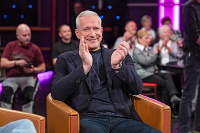 MDR - Riverboat. Fernsehkoch Alexander Herrmann anl??lich der Aufzeichnung der MDR - Talkshow Riverboat am 18.10.2024 in-stock-foto