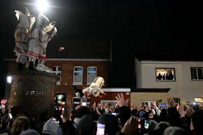 Borkum feiert traditionelles Klaasohm.-stock-foto