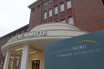 Der Eingang zum Klinikum Bremen-Mitte (KBM), ehemals Zentralkrankenhaus St.-J?rgen-Stra?e. Das KBM geh?rt zum Bremer Kli-stock-foto
