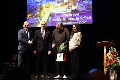 Octavian Ursu, Reinhard Seeliger,Matthias Eisenberg und Constanze Geier bei der Feierstunde zur Verleihung des Meridian-stock-foto