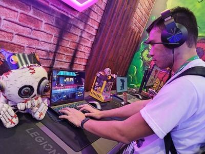 ccxp25 Saturday 6/12-stock-foto