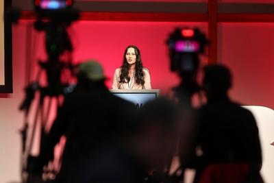 Magdeburg, Sachsen-Anhalt, Deutschland, 07.12.2025: Messe: 3. BSW-Bundesparteitag: JSW-Chefin Anastasia Wirsing *** Magd-stock-foto