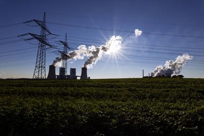 Kraftwerk Neurath von RWE Neurath 27 12 2018 *** Neurath power plant from RWE Neurath 27 12 2018 F-stock-foto