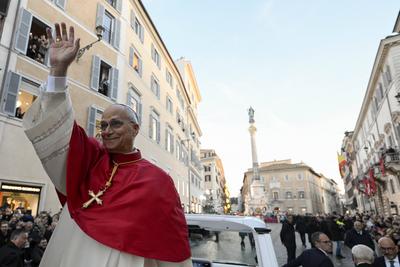 ITALY -  POPE LEO XIV   PAYS HOMAGE TO THE IMMACULATE CONCEPTION NEAR SPANISH STEPS IN ROME   - 2025/12/8-stock-foto