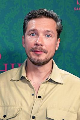 Jacob Matschenz bei der Premiere der Prime Video Serie MISS SOPHIE SAME PROCEDURE AS EVERY YEAR im Cl?rchens Ballhaus in-stock-foto