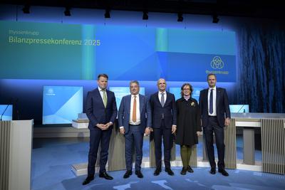 Bilanzpressekonferenz der thyssenkrupp AG-stock-foto