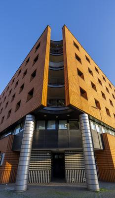 Architektur eines Wohnhauses am L?tzowplatz, Berlin, Deutschland 1020929573-stock-foto